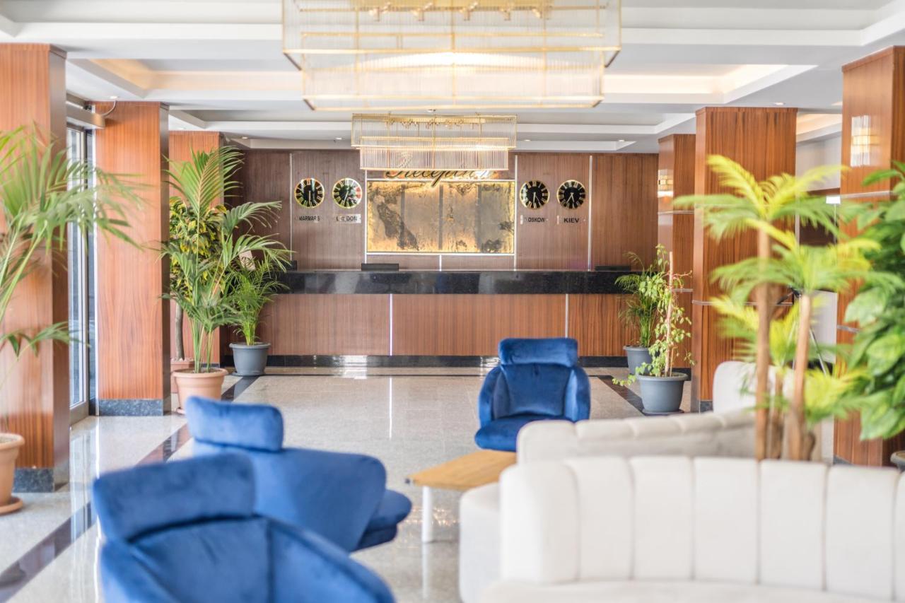 Point Beach Hotel 马尔马里斯 外观 照片
