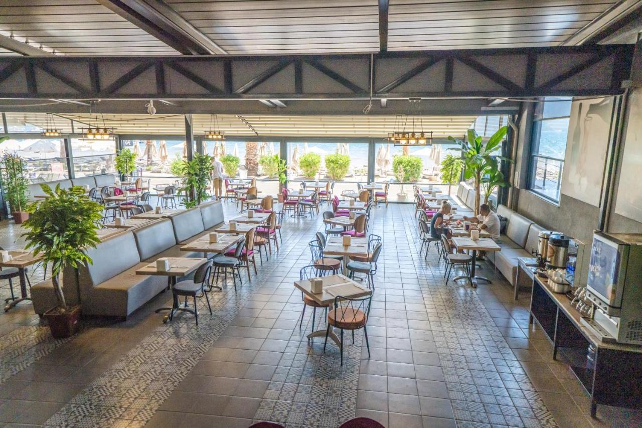 Point Beach Hotel 马尔马里斯 外观 照片