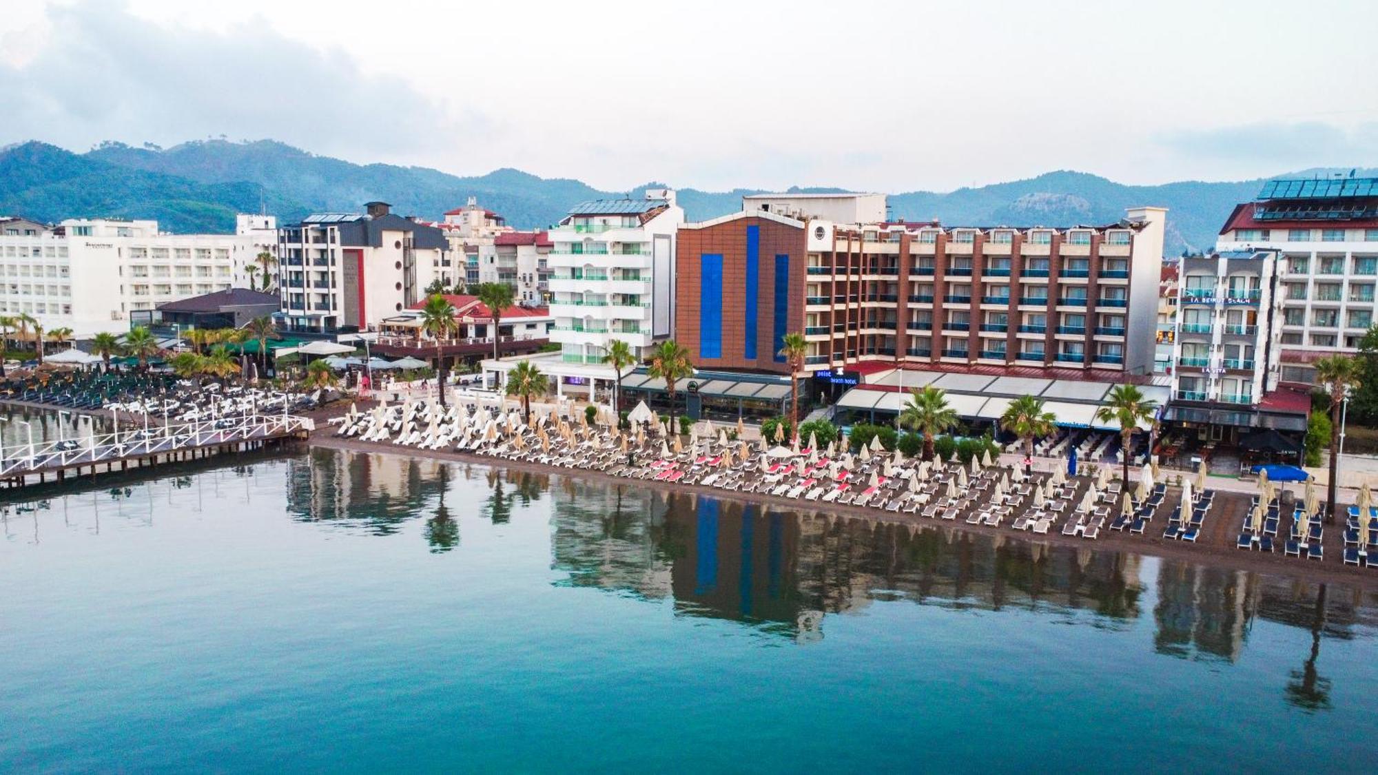 Point Beach Hotel 马尔马里斯 外观 照片